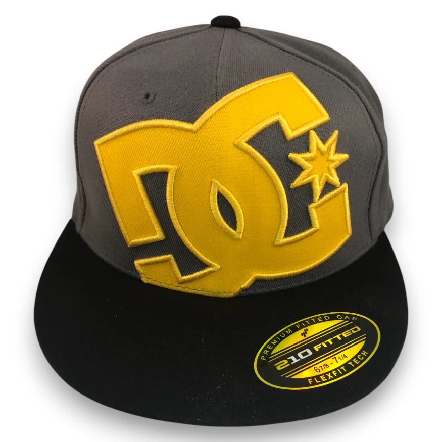 DC Shoes 210 Fitted Cap image 0