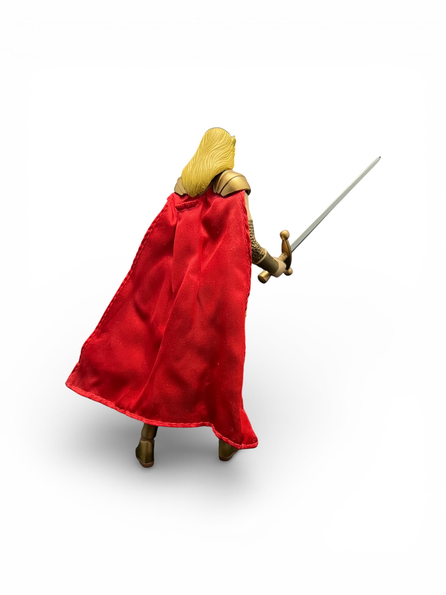 Lady Pendragon (White) – Lady Pendragon Basic Series image 4
