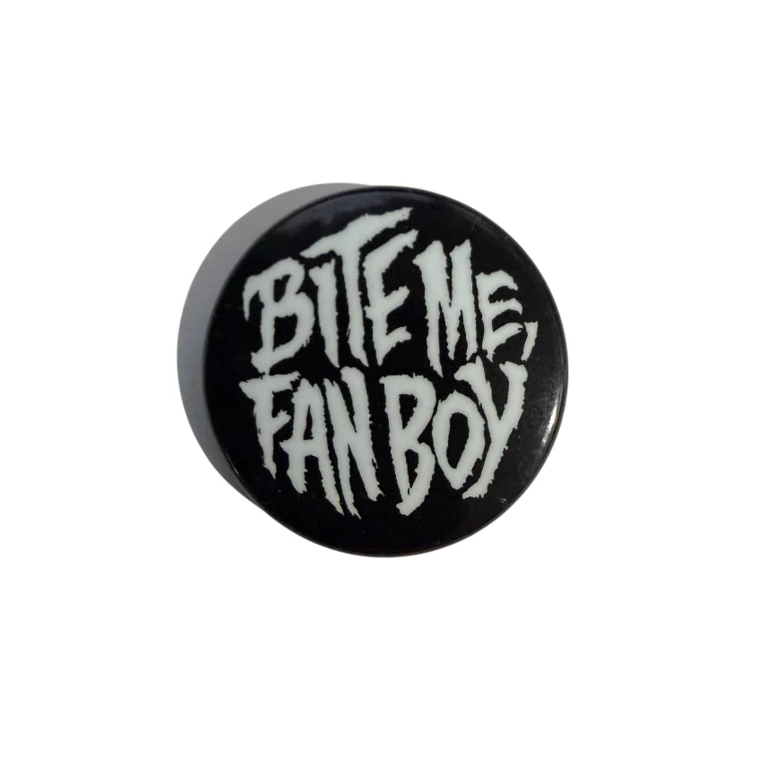 💥 Lobo “Bite Me, Fanboy” Metal Button (1992) – DC Comics 💥 image 0