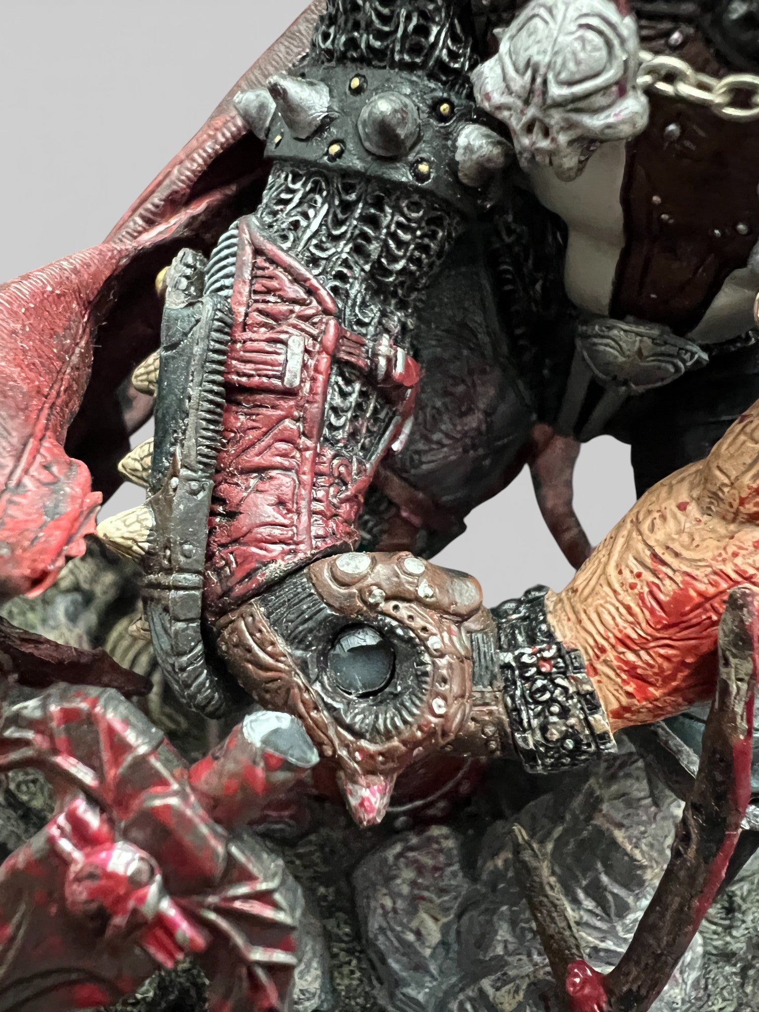 🔥 Medieval Spawn (Bloody Sword Variant) – Spawn Series 17: Spawn Classic Loose Action Figure (2000 McFarlane Toys) 🔥 image 6